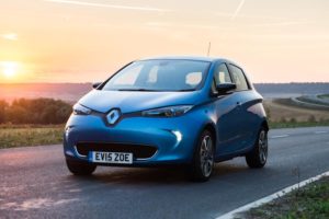 Renault ZOE - Basispreis: 33.200 Euro; Reichweite: 400 km; Beschleunigung 0-100: 13,2 s; Nennkapazität: 41 kWh; Höchstgeschwindigkeit: 135 km/h - Foto: Newspress