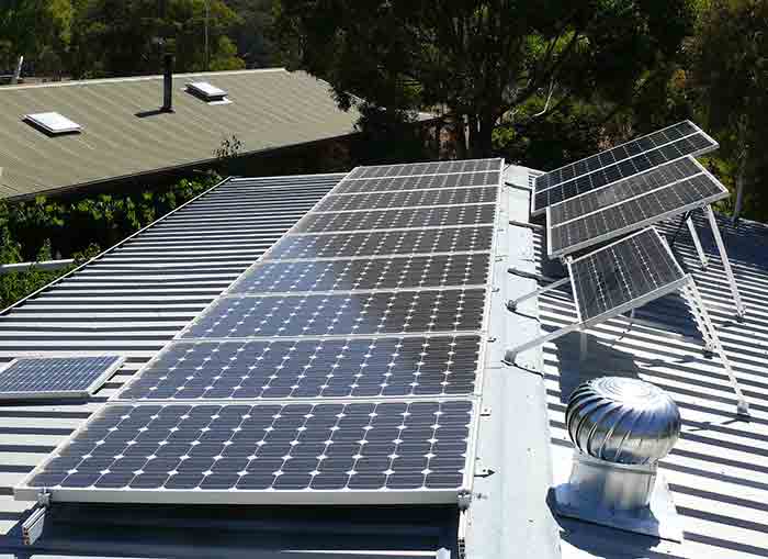 Solarzellen-auf-dem-Dach
