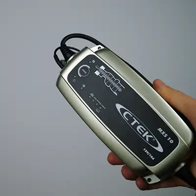 CTEK MXS 10 Autobatterie Ladegerät Beitragsbild