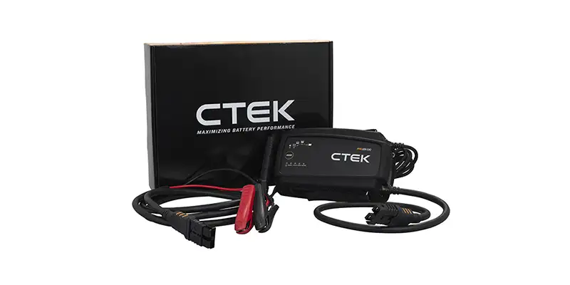 Ctek Pro 25 CIC: Kompaktes Ladegerät für verschiedene 12-Volt-Batterien